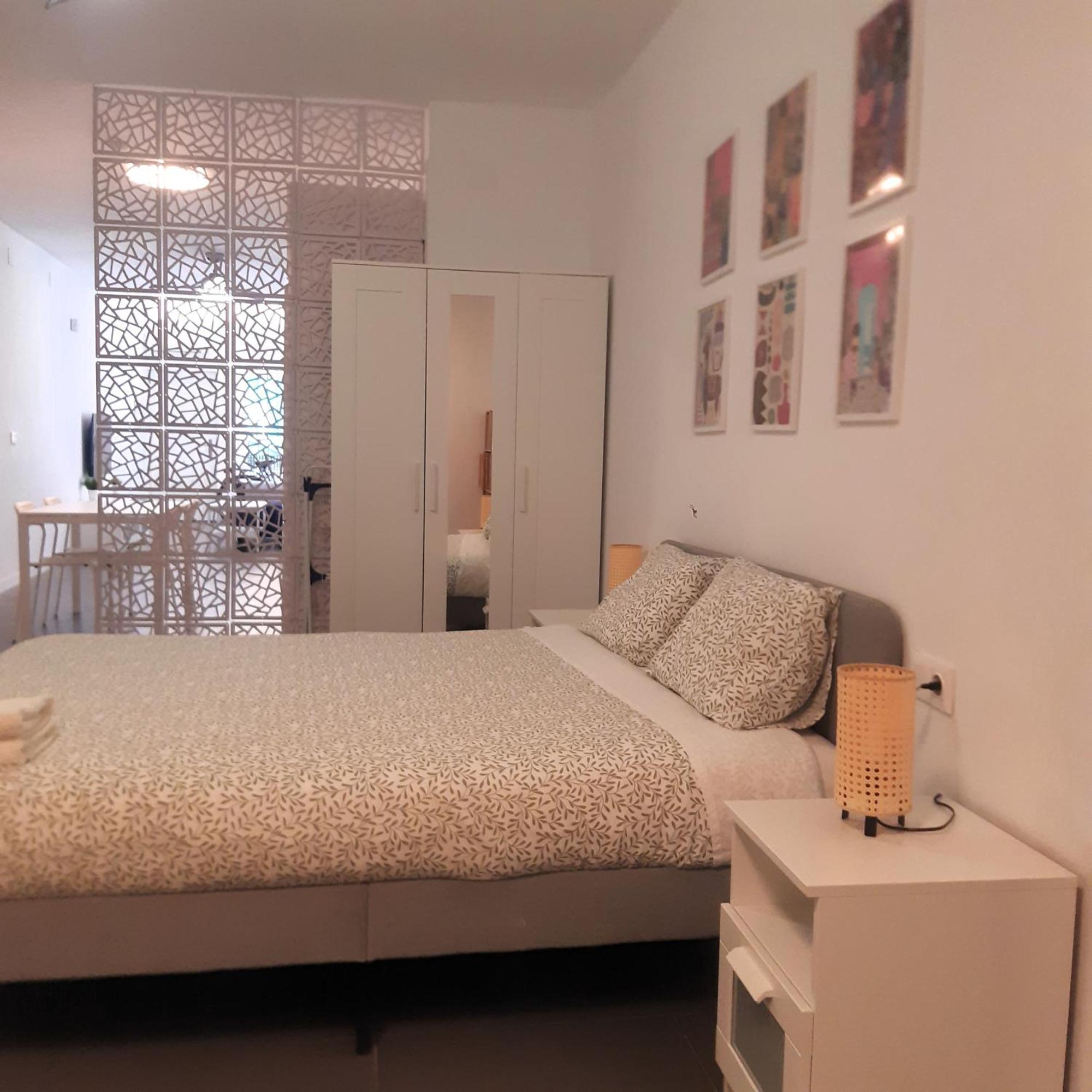 La Caramba Amplio Apartamento En La Playa Málaga Extérieur photo